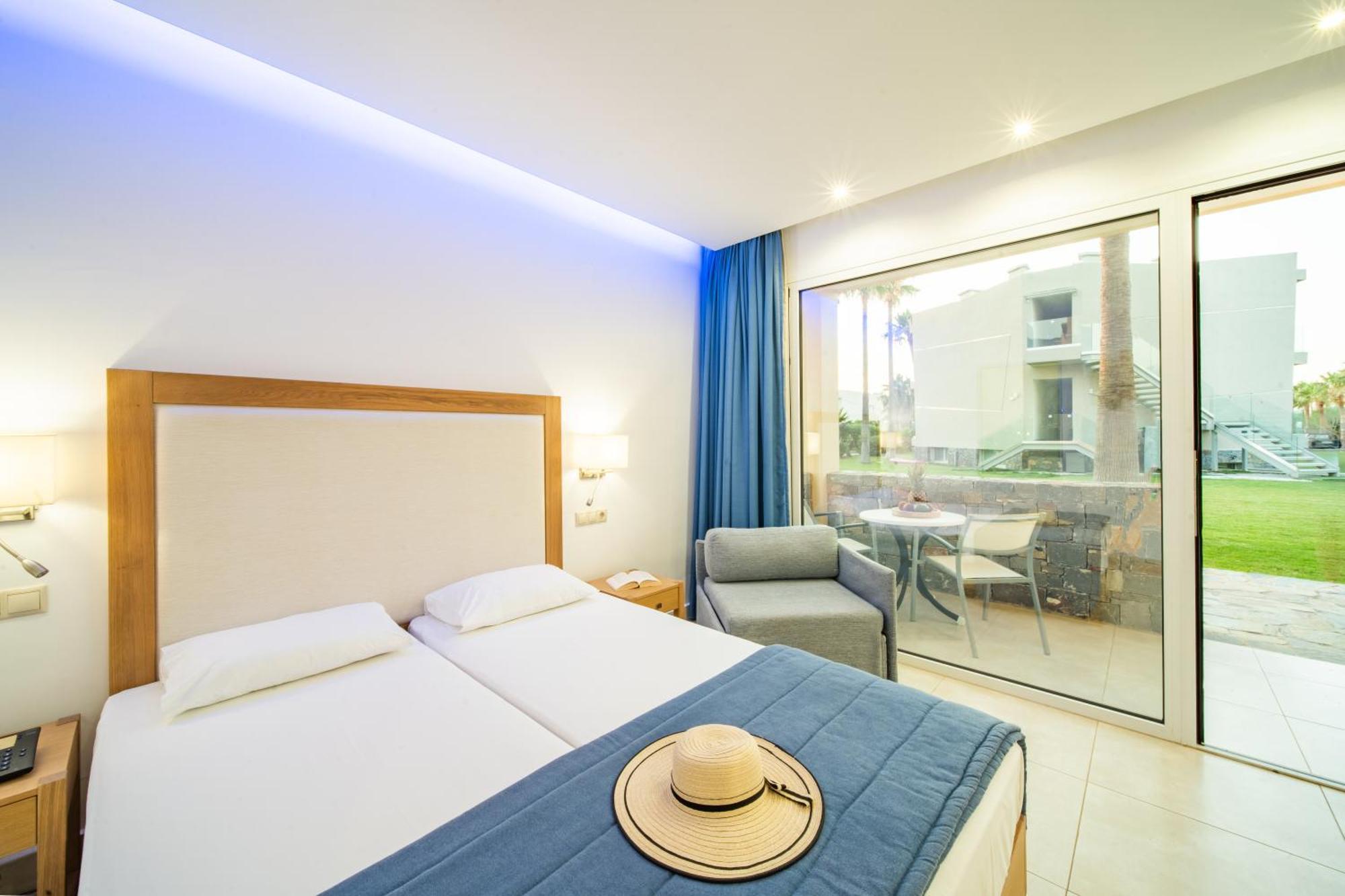 Aeolos Beach Resort Malia  Ngoại thất bức ảnh